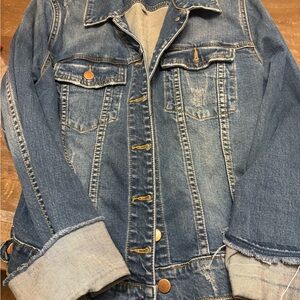 Kut does it again! Only worn once…a perfect jean jacket at this great price!